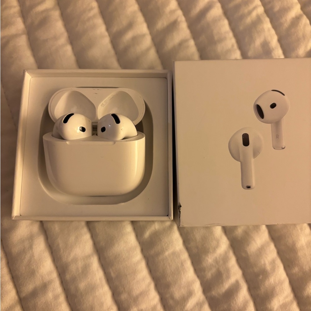 Apple AirPod 4 Wireless Earbuds with Charging Case - White
